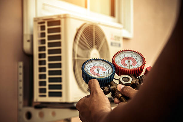 Professional Hvac technician working in Whitehall, OH